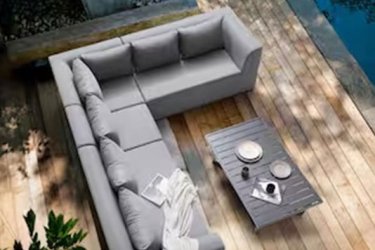 OutdoorFurniture